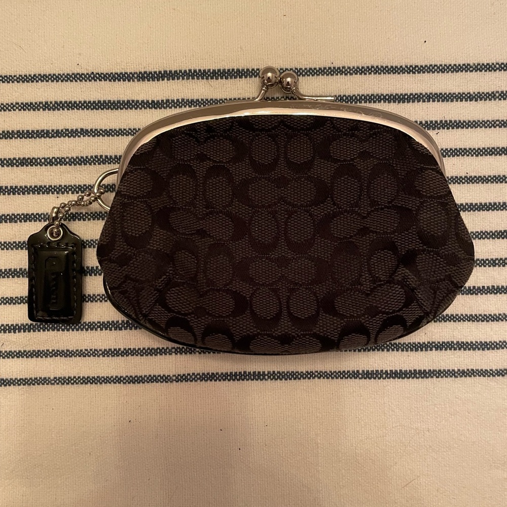 Coach coin holder